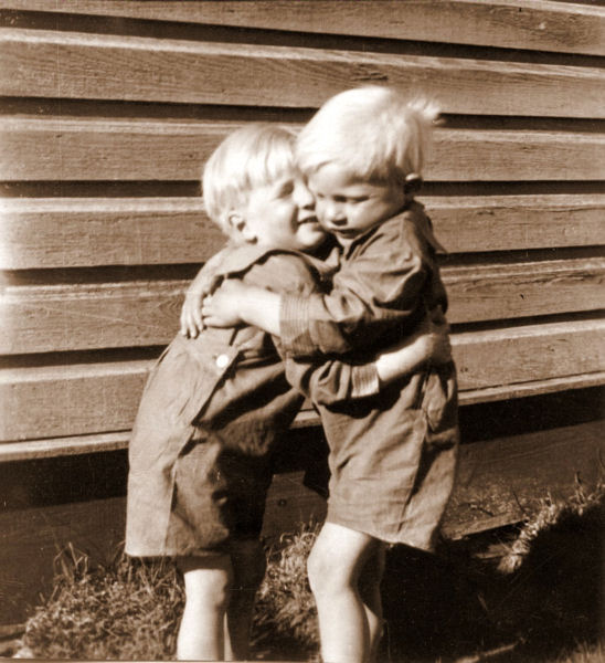 Marion and Marco, Easter 1922